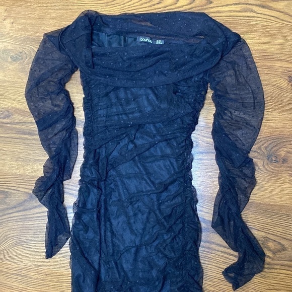 🌷 Boohoo🌷 Black Long Sheer Lace Sleeve Overlay Off Shoulder  Dress - Picture 4 of 10